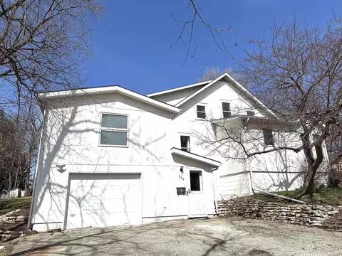 702 North St, Decorah, IA 52101