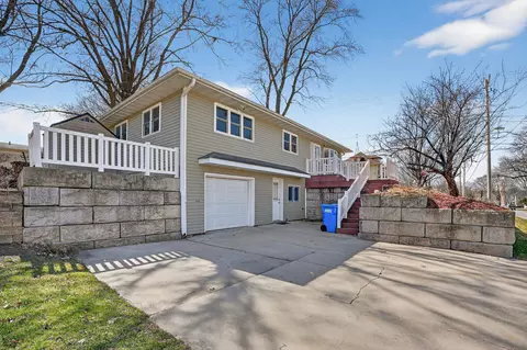 201 Lincoln St, Denver, IA 50622