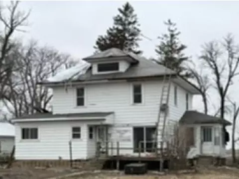1365 Van Ave, Klemme, IA 50449