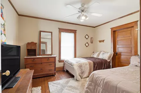 Bedroom - 217 1st Ave SE, Hampton, IA 50441 photo 4 of 4