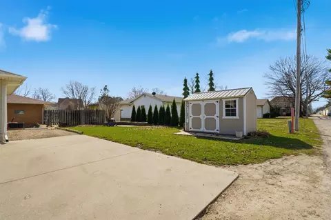 Exterior - 217 1st Ave SE, Hampton, IA 50441 photo 2 of 2