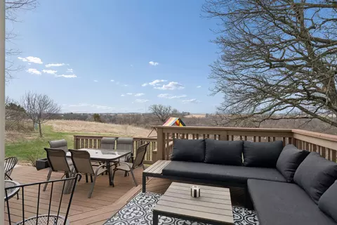 Exterior - 1005 Eileen Ct, Decorah, IA 52101 photo 3 of 7