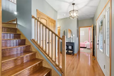 Entry Way - 1005 Eileen Ct, Decorah, IA 52101 photo 2 of 6