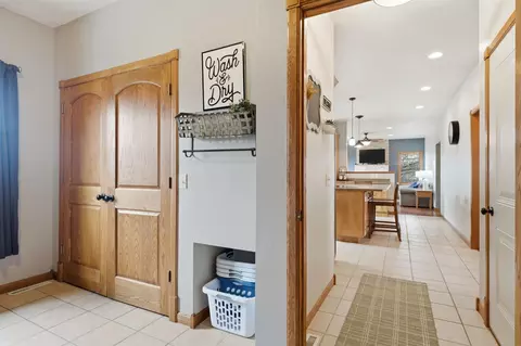 Entry Way - 1005 Eileen Ct, Decorah, IA 52101 photo 1 of 6