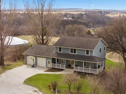 View/Area - 1005 Eileen Ct, Decorah, IA 52101 photo 1 of 5