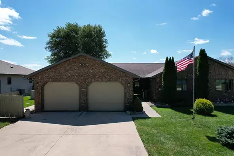 23700 Gombert Dr, Anamosa, IA 52205
