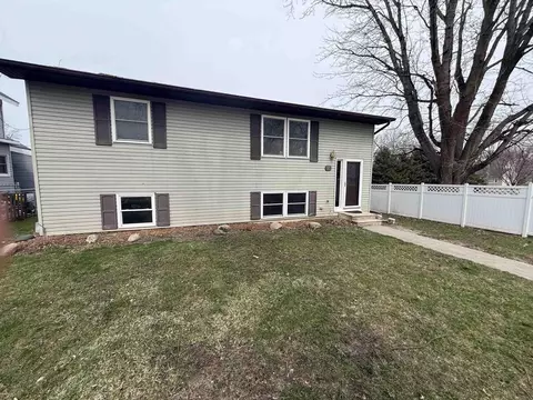 1014 Main St, New Hartford, IA 50660