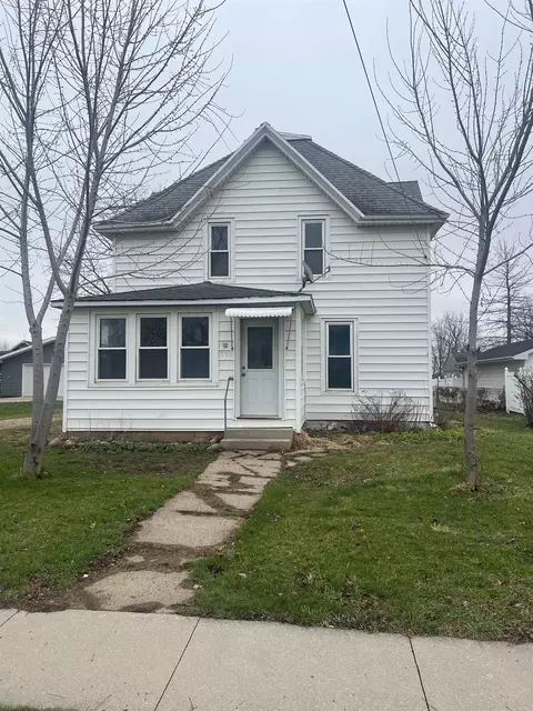 606 2nd St, Parkersburg, IA 50665