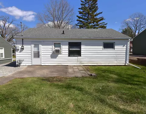 Exterior - 712 Maxwell St, Waterloo, IA 50701 photo 3 of 4