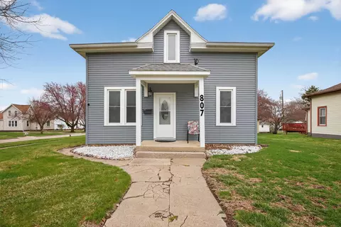807 Randall St, Reinbeck, IA 50669
