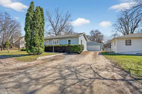 1619 W 2nd St, Waterloo, IA 50701