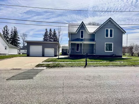 613 Wapsie St, Sumner, IA 50674