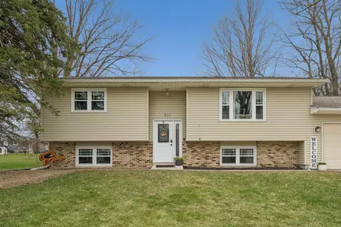 711 Washington St, Denver, IA 50622