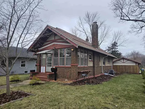 317 4th Ave, Charles City, IA 50616