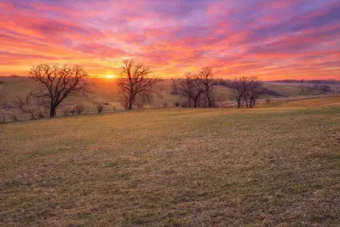 1774 Peppy Place Rd, Decorah, IA 52101