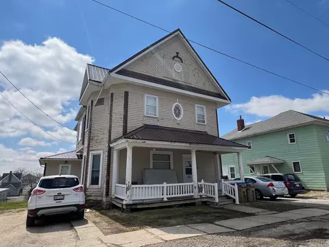 125 Adams St, West Union, IA 52175