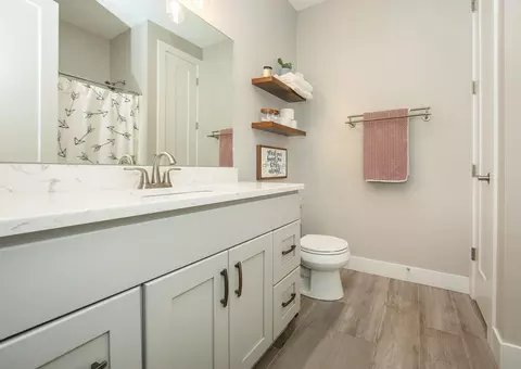 Bath - 211 Elliot Ave, Shell Rock, IA 50670 photo 3 of 5