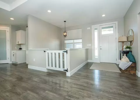 Entry Way - 211 Elliot Ave, Shell Rock, IA 50670 photo 1 of 2