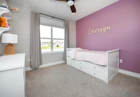 Bedroom - 211 Elliot Ave, Shell Rock, IA 50670 photo 3 of 4