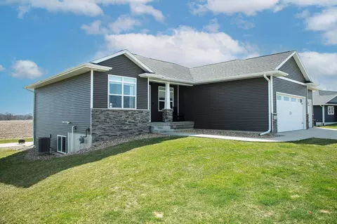 Exterior - 211 Elliot Ave, Shell Rock, IA 50670 photo 2 of 10