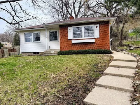 710 Pine St, Decorah, IA 52101