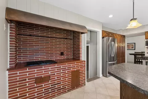 Kitchen - 151 Pershing Rd, Waterloo, IA 50701 photo 3 of 3
