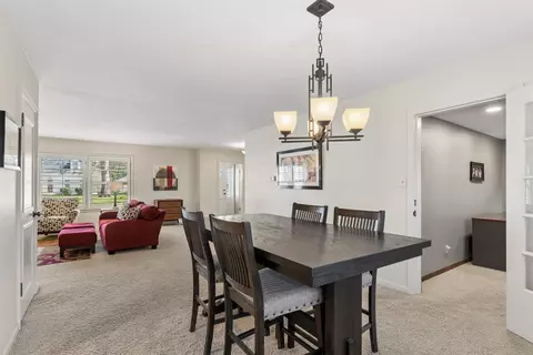 Dining - 151 Pershing Rd, Waterloo, IA 50701 photo 1 of 2