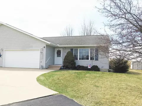 1707 Division St, Decorah, IA 52101