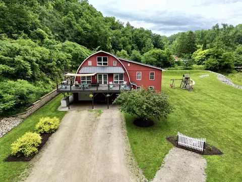 2761 College Dr, Decorah, IA 52101