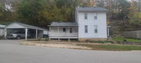 310 Ash St, Mcgregor, IA 52157