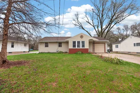 1234 Northey St, Waterloo, IA 50703