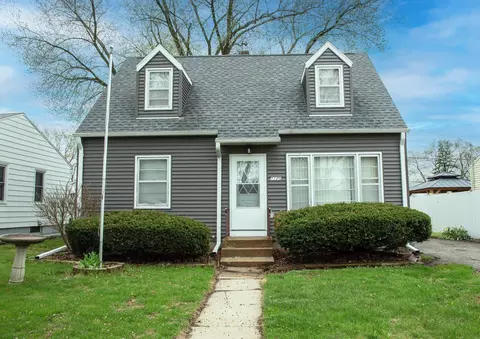 1120 Bourland Ave, Waterloo, IA 50702