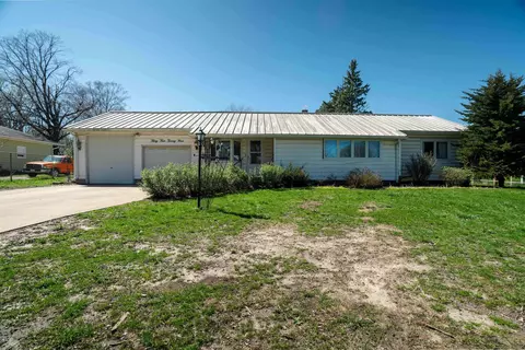 3429 Logan Ave, Waterloo, IA 50703