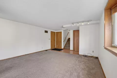 Living - 324 Progress Ave, Waterloo, IA 50701 photo 7 of 7