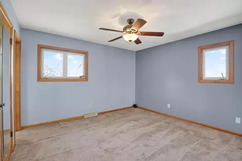 Bedroom - 324 Progress Ave, Waterloo, IA 50701 photo 2 of 9