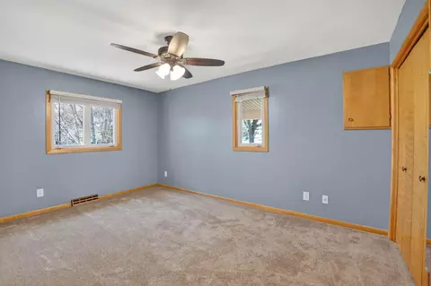 Bedroom - 324 Progress Ave, Waterloo, IA 50701 photo 6 of 9