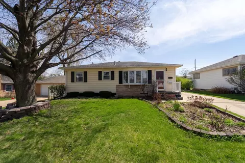 1850 Byron Ave, Waterloo, IA 50702