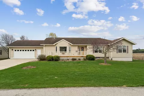 1205 Diamond St, Elgin, IA 52141