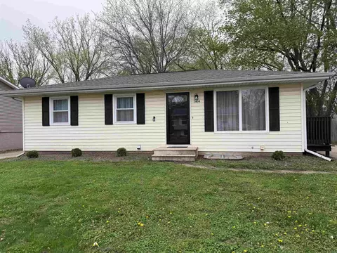 1414 Ingersoll Rd, Waterloo, IA 50701