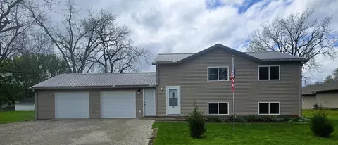 605 North St, Brandon, IA 52210