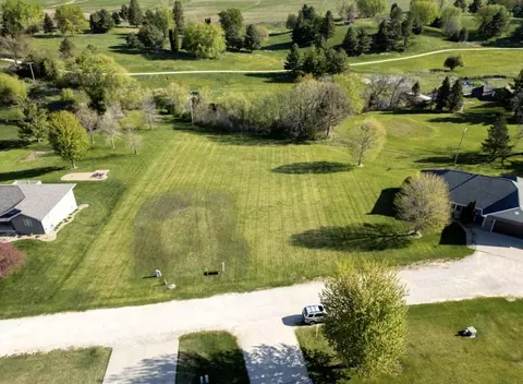 10350 Echo Valley Rd, West Union, IA 52175