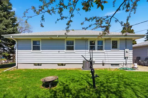 Exterior - 807 Maynard Ave, Waterloo, IA 50701 photo 6 of 6