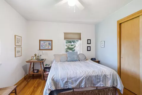 Bedroom - 807 Maynard Ave, Waterloo, IA 50701 photo 2 of 3