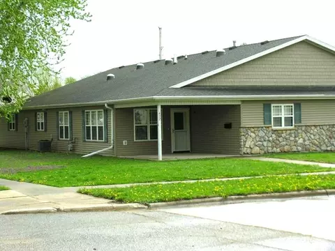 432 Pleasant St, Osage, IA 50461