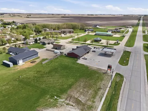S Canfield Road, Dunkerton, IA 50626