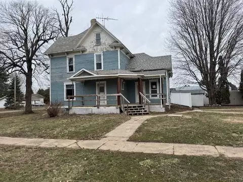 1671 468th St, Toeterville, IA 50481
