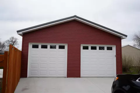 424 7th St SW, Oelwein, IA 50662