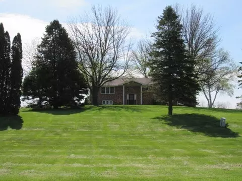 19906 Military Rd, Monticello, IA 52310