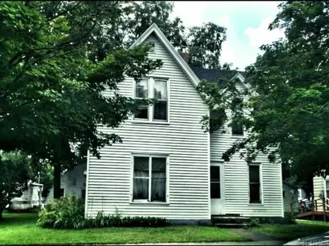 220 W Traer St, Greene, IA 50636