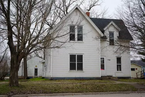 220 W Traer St, Greene, IA 50636